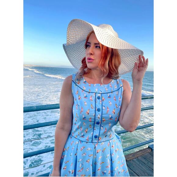 Retrolicious Elizabeth Dress in Windsurfer - Picture 4 of 8